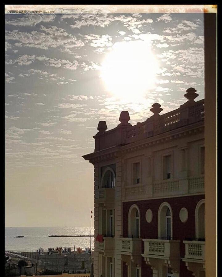 Grand Hotel Cesenatico Esterno foto
