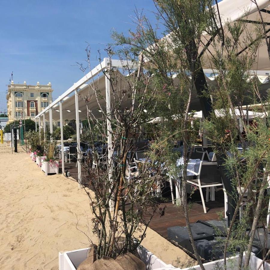 Grand Hotel Cesenatico Esterno foto