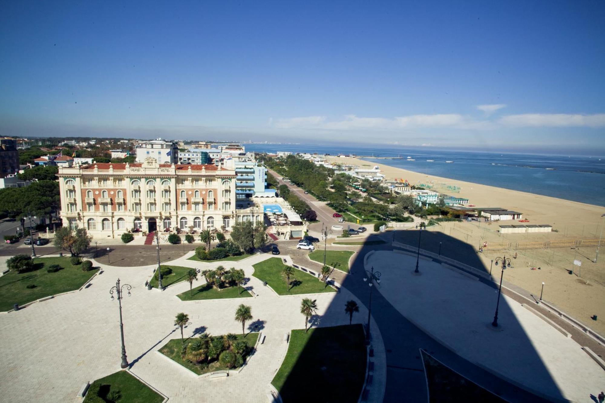 Grand Hotel Cesenatico Esterno foto