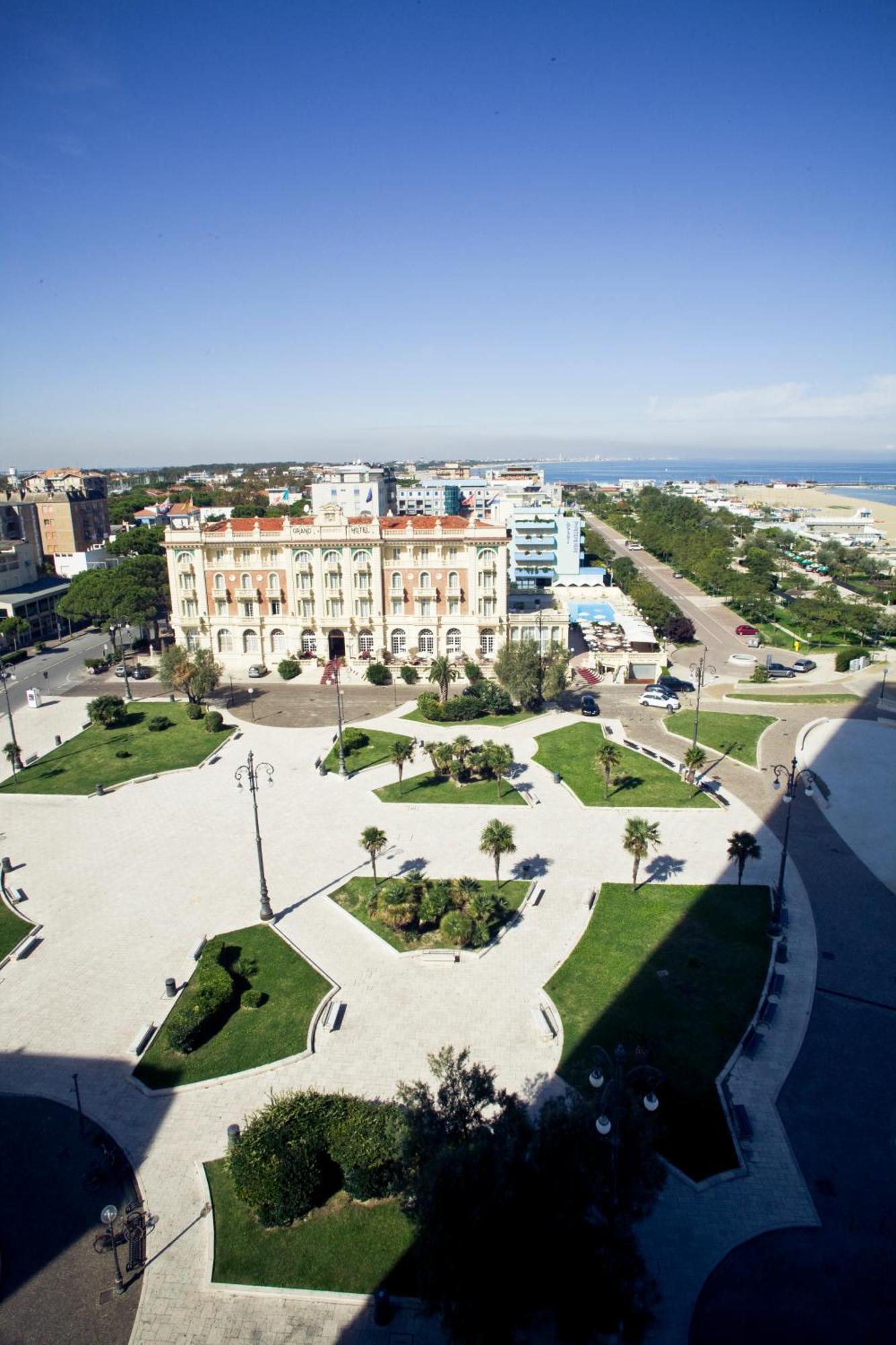 Grand Hotel Cesenatico Esterno foto
